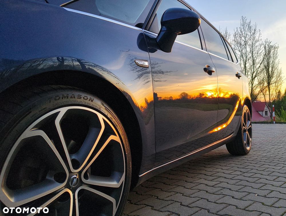 Opel Zafira - 9