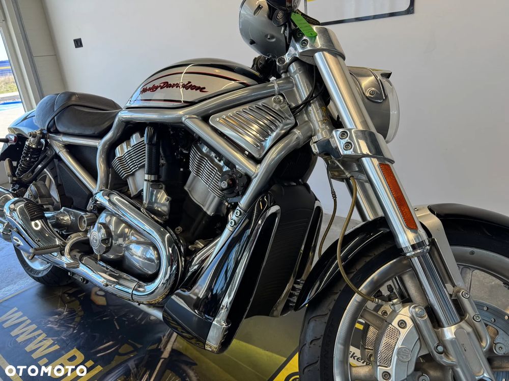 Harley-Davidson V-Rod Street Rod - 9