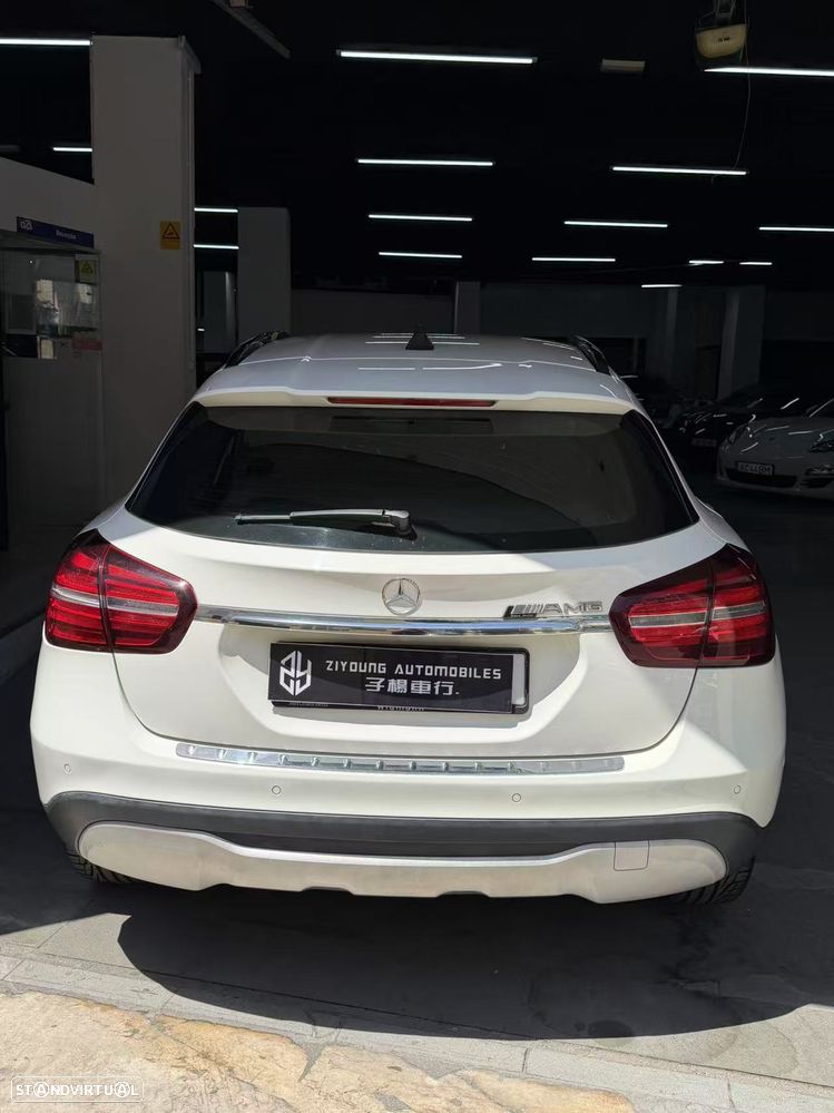 Mercedes-Benz GLA 180 (CDI) d 7G-DCT Urban - 8