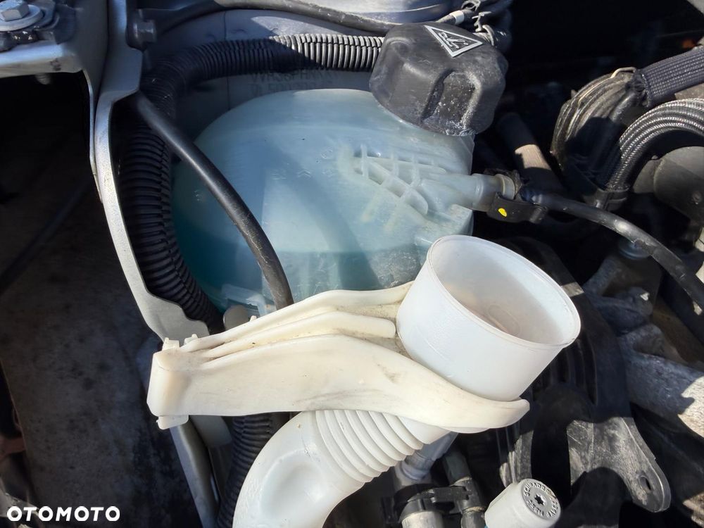 Peugeot 208 PureTech 100 Active - 22