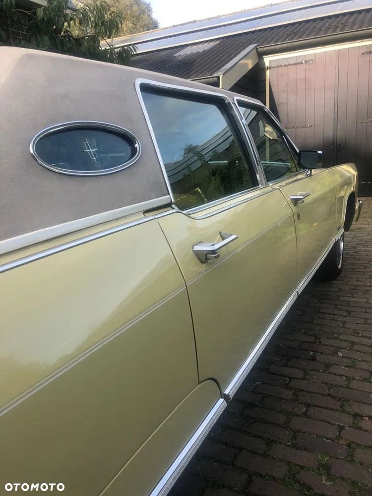 Lincoln Continental - 38