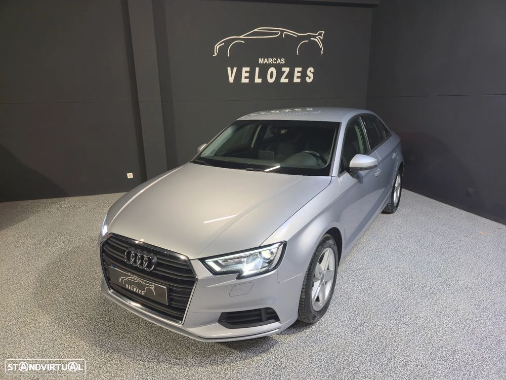 Audi A3 Limousine 30 TDI Design - 3