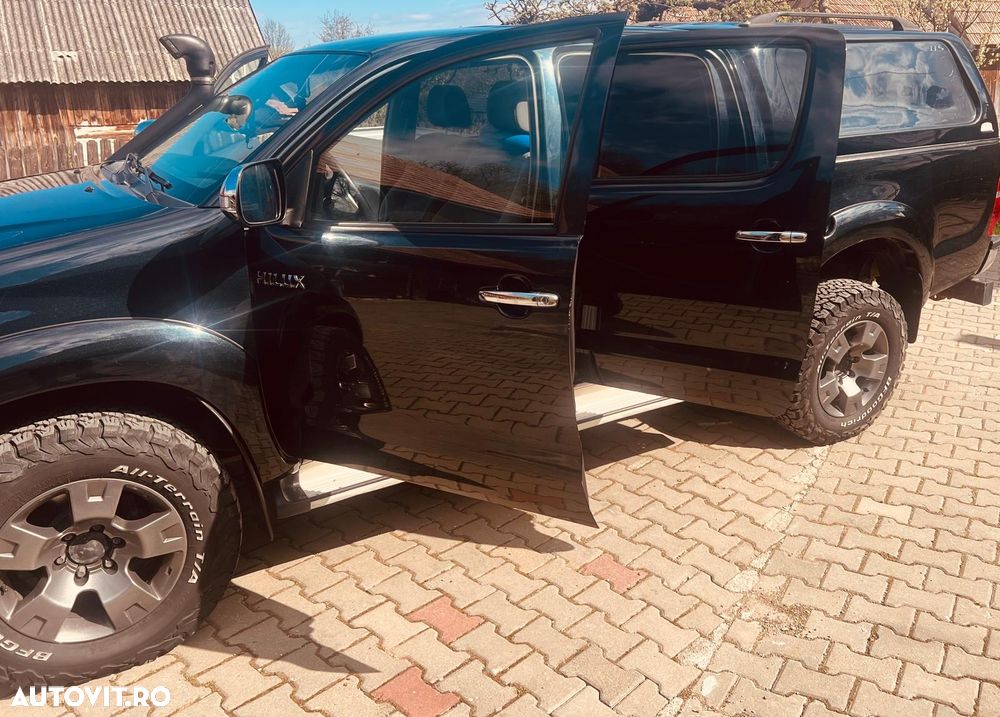 Toyota Hilux - 8