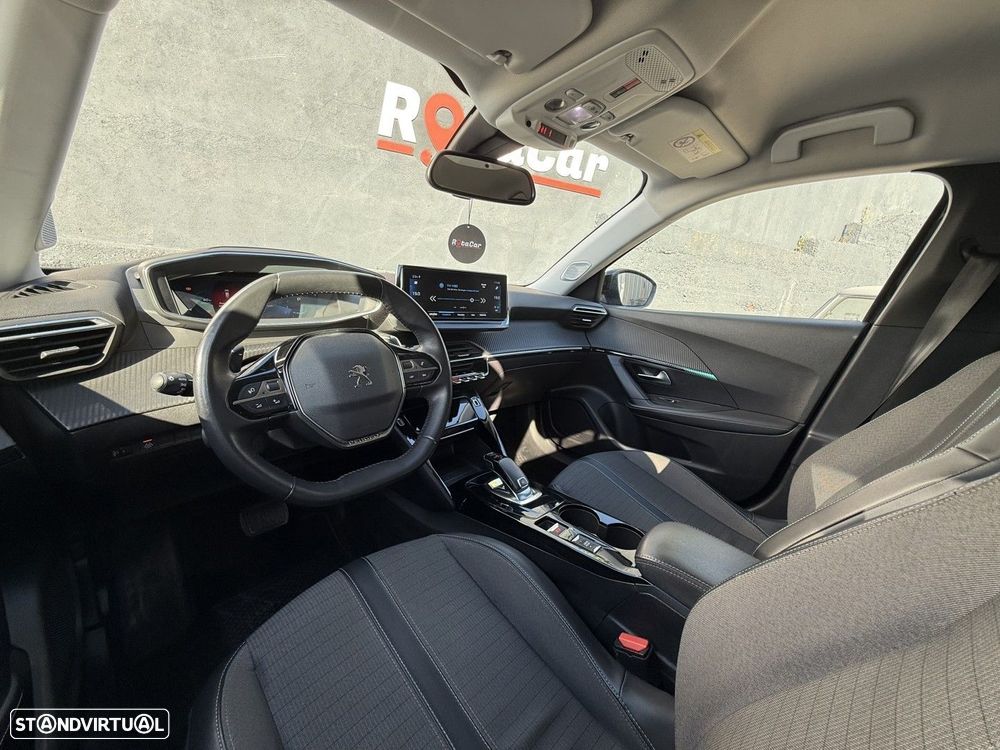 Peugeot 2008 1.2 PureTech Allure Pack EAT8 - 12