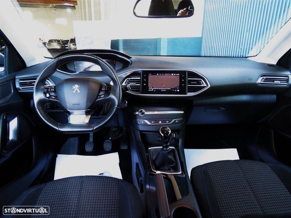 Peugeot 308 1.2 PureTech Style - 9