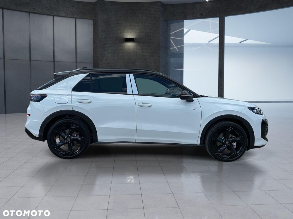 Volkswagen T-Roc - 10