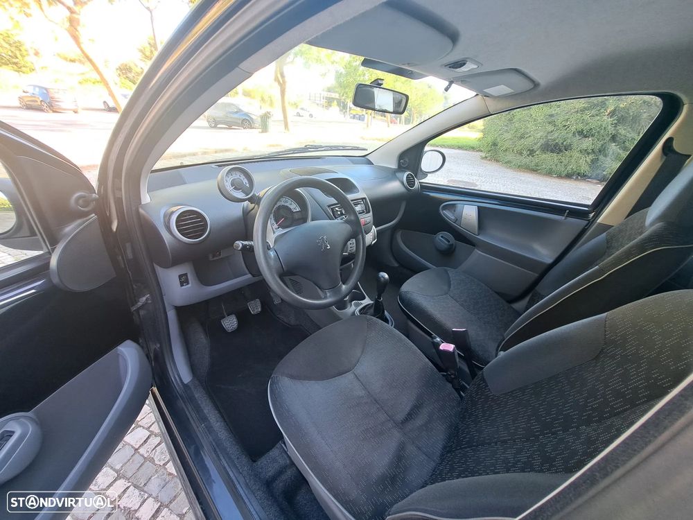 Peugeot 107 1.0 Urban - 17