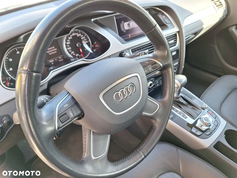 Audi A4 Avant 2.0 TDI DPF clean diesel multitronic S line Sportpaket - 11