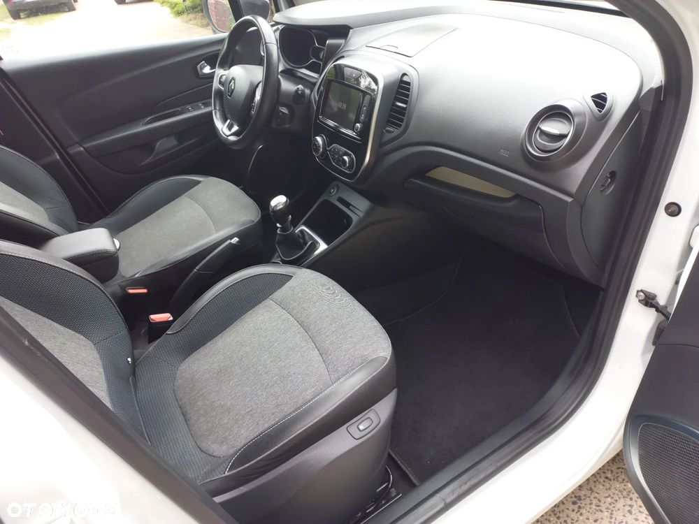 Renault Captur ENERGY TCe 120 Bose Edition - 11