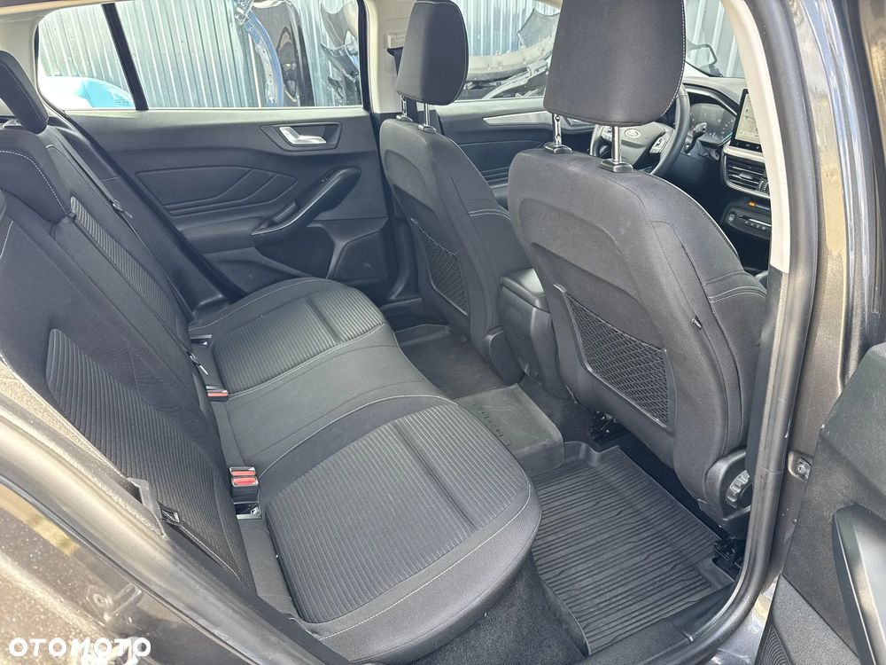 Ford Focus 1.0 EcoBoost Titanium Design - 15