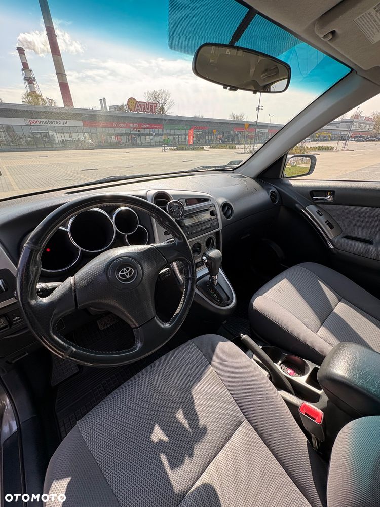 Toyota Matrix 1.8 - 8