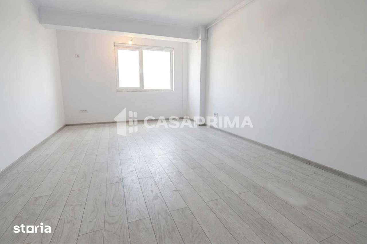 Apartament 2 camere decomandat, Nicolina 1, etaj 3/4, Complet RENOVAT — fotografia 1
