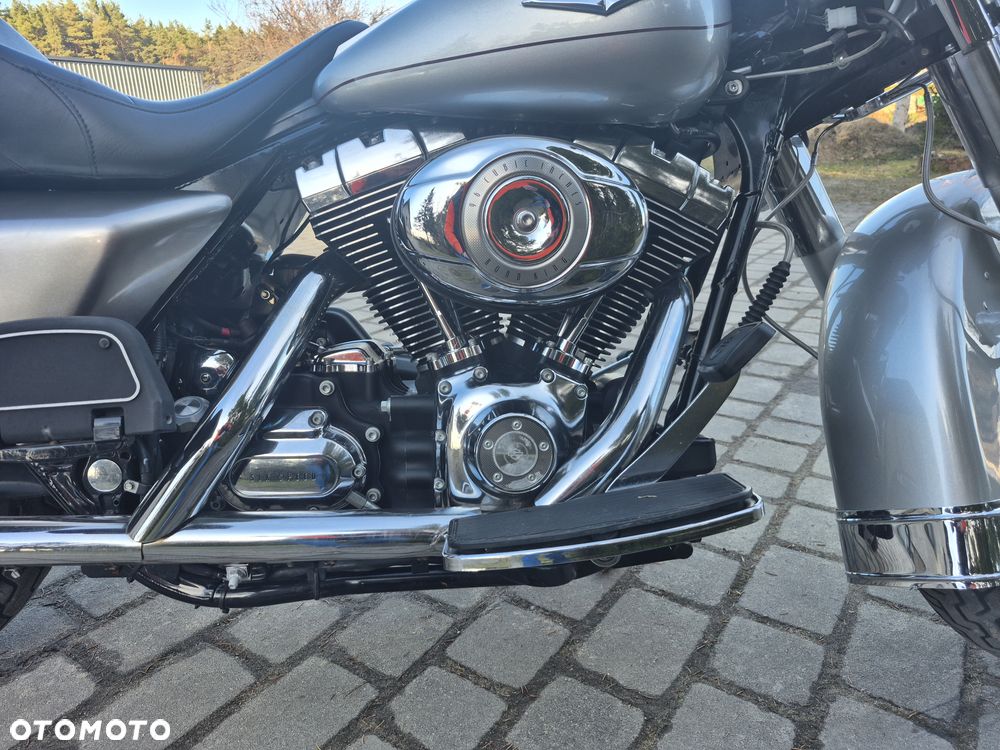 Harley-Davidson Touring Road King - 10