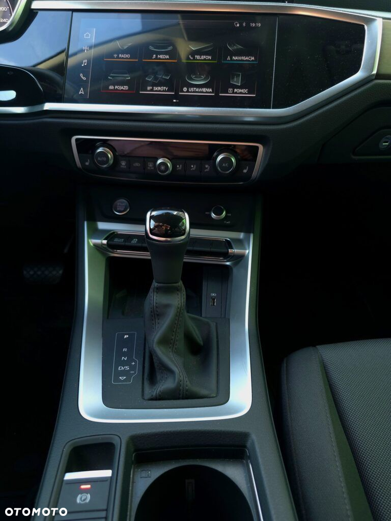 Audi Q3 45 TFSI Quattro S Line S tronic - 25