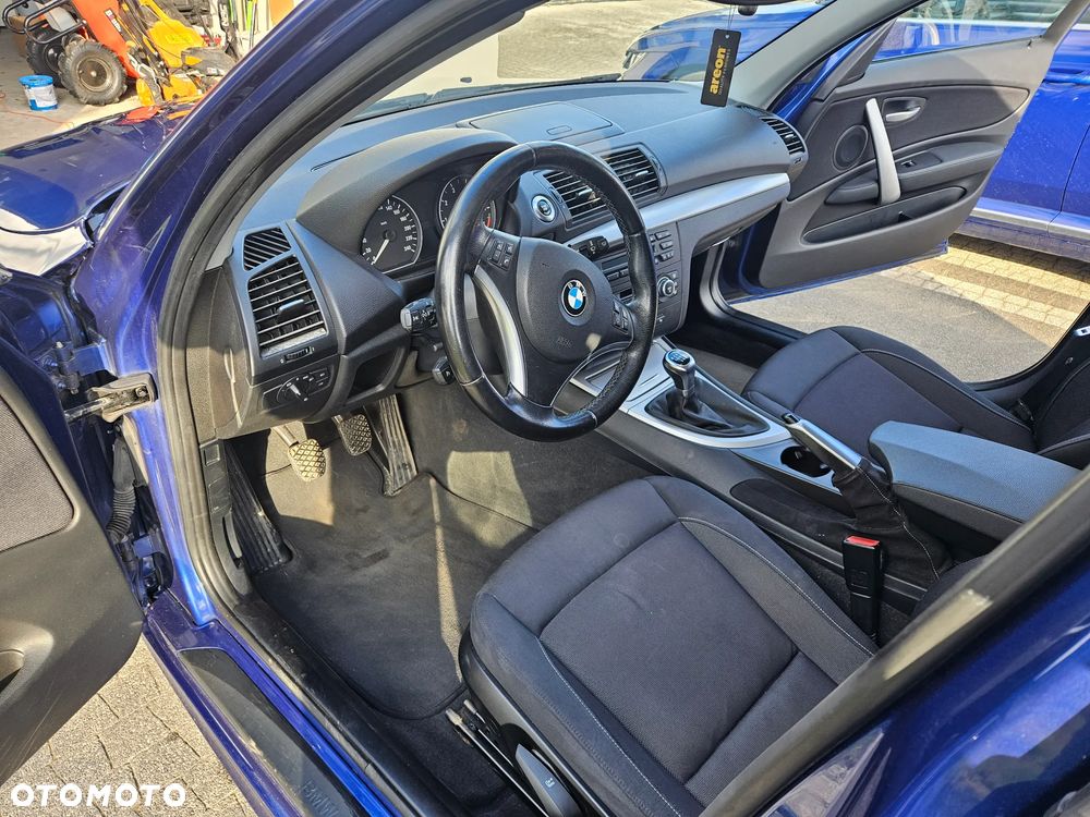 BMW Seria 1 118i - 11