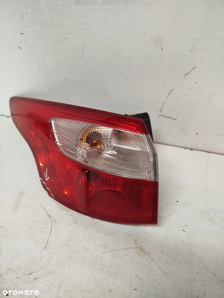 + LAMPA TYL TYLNA LEWA FORD FOCUS 3 III MK.3 KOMBI USZKODZONA - 5