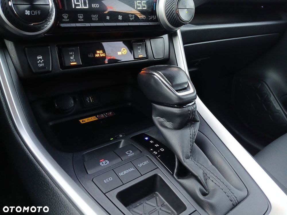 Toyota RAV4 2.5 Hybrid Selection 4x2 - 20