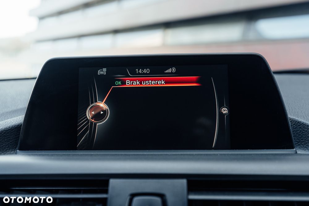 BMW Seria 1 118i Sport Line - 18
