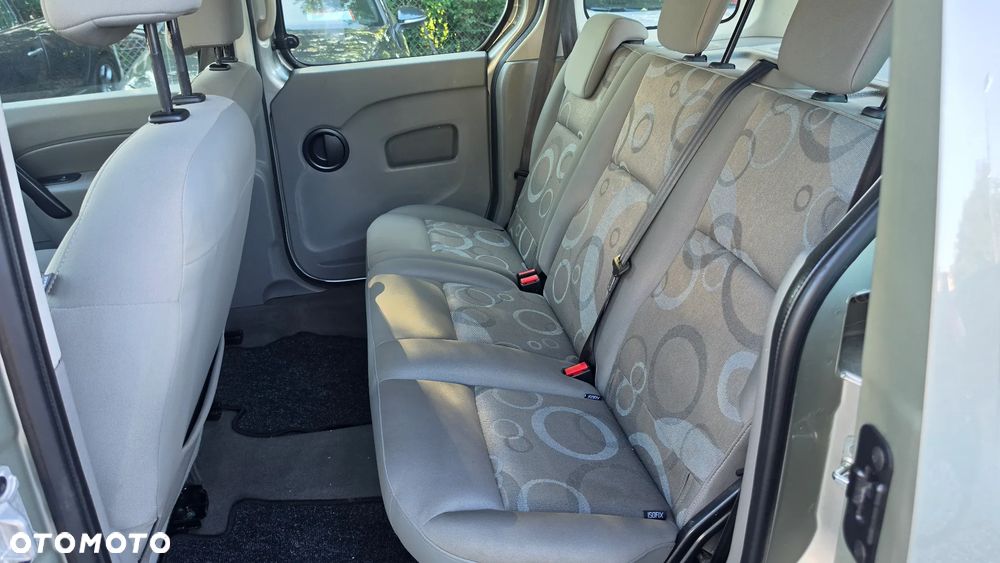 Renault Kangoo 1.6 8V 90 Happy Family - 17