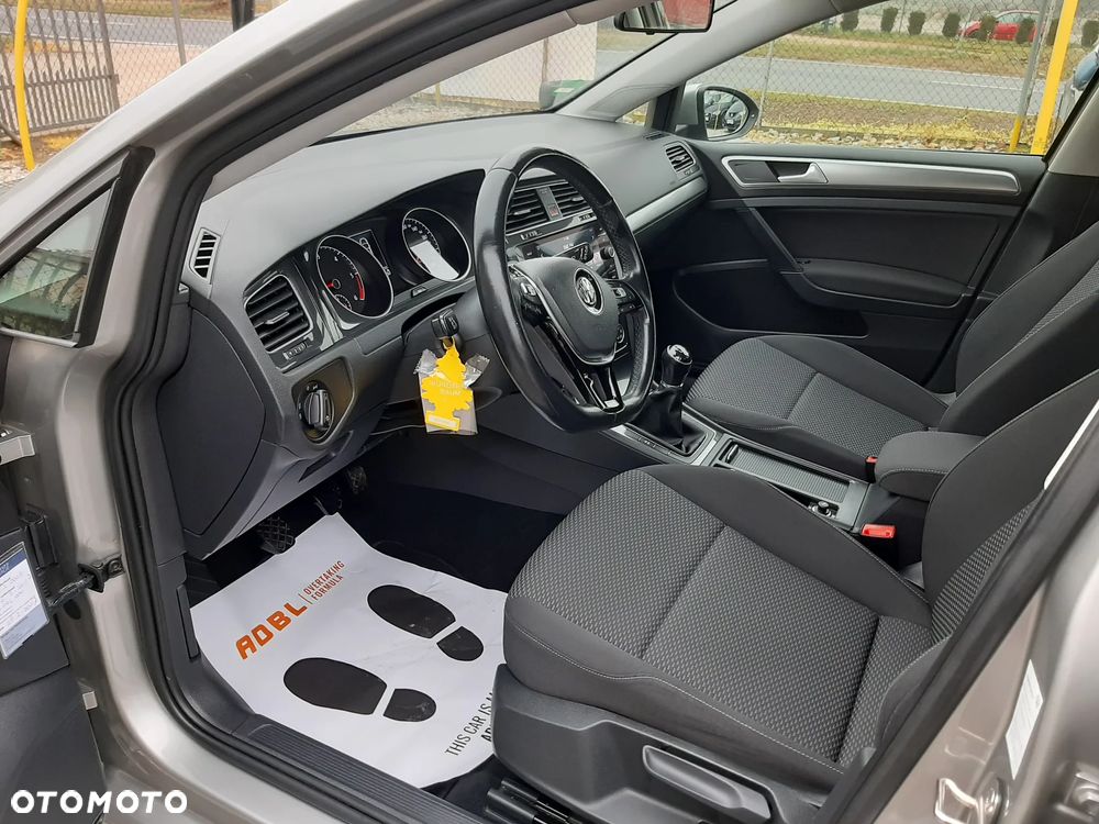 Volkswagen Golf 1.6 TDI (BlueMotion Technology) Comfortline - 16