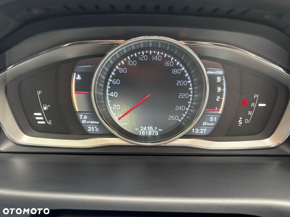 Volvo XC 70 - 9