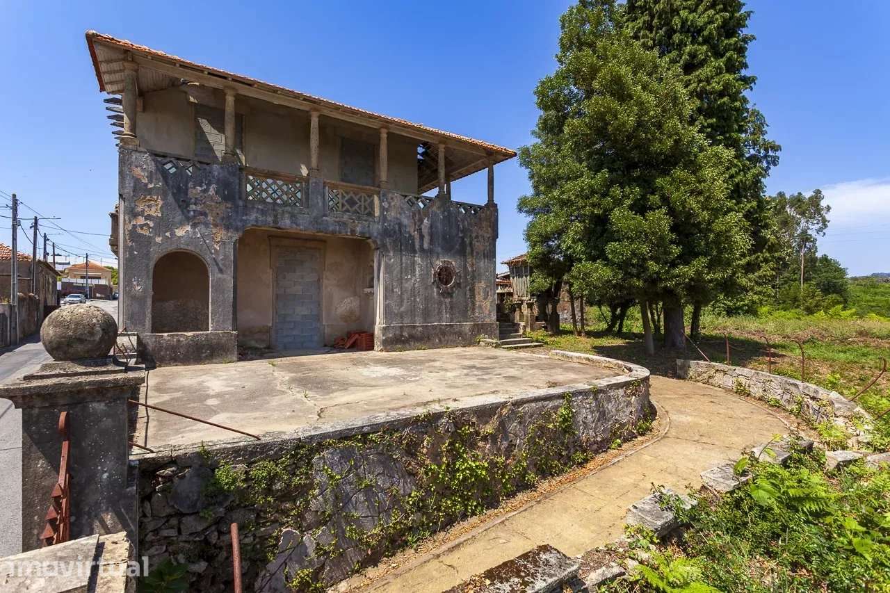 Uma Joia dos Anos 20 Pronta para Renascer em Santa Maria da Feira