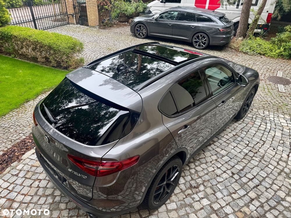 Alfa Romeo Stelvio 2.0 Turbo Veloce TI Q4 - 14