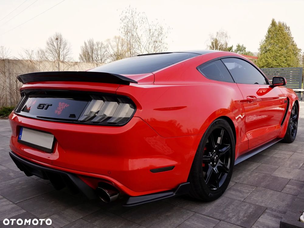 Ford Mustang - 4