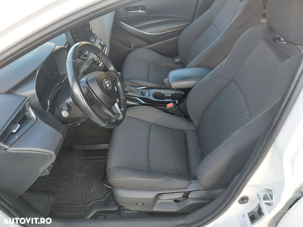 Toyota Corolla 1.8 HSD Exclusive interior Negru - 16
