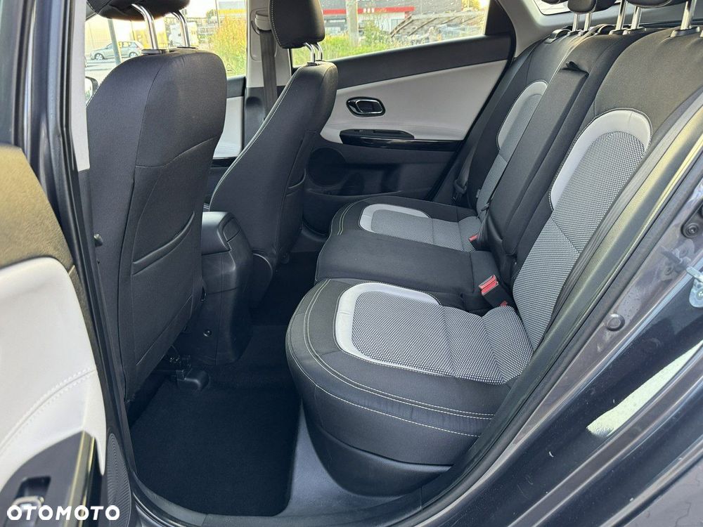 Kia Ceed 1.6 CRDi 136 ISG Platinum Edition - 31