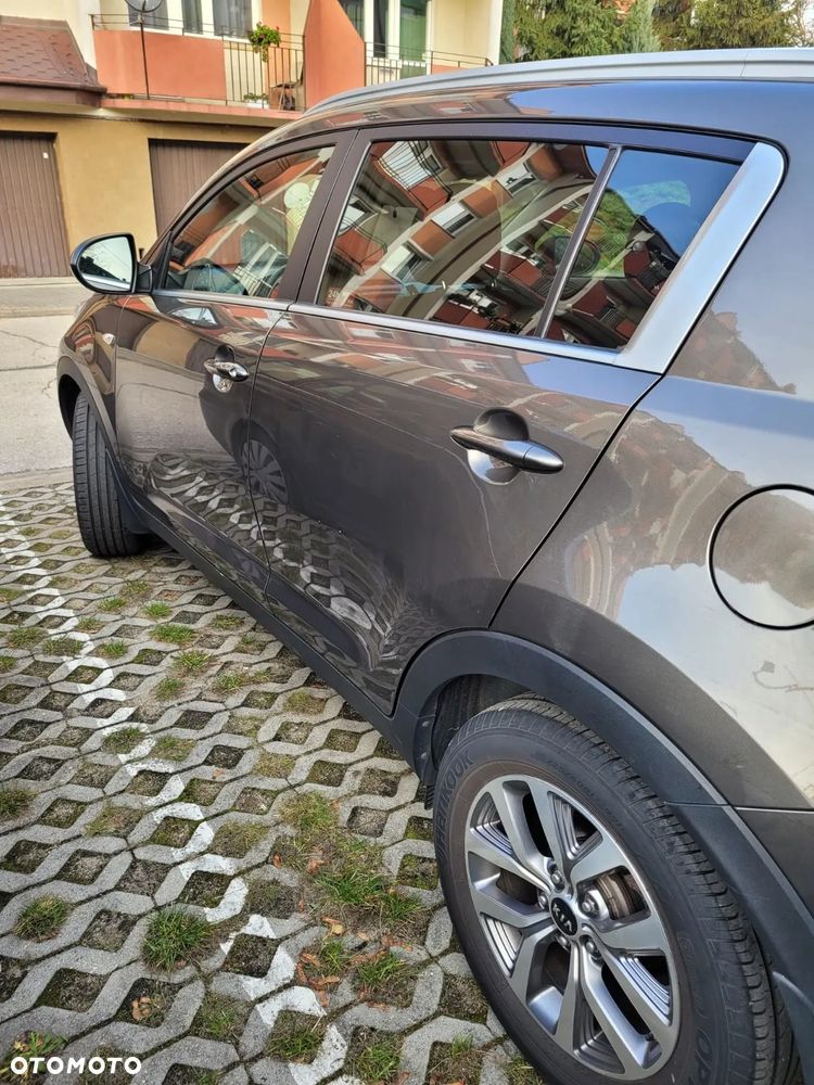 Kia Sportage ver-1-6-t--gdi-m-2wd - 4