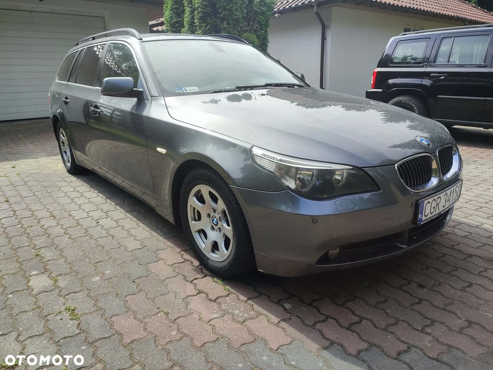 BMW Seria 5 523i - 2