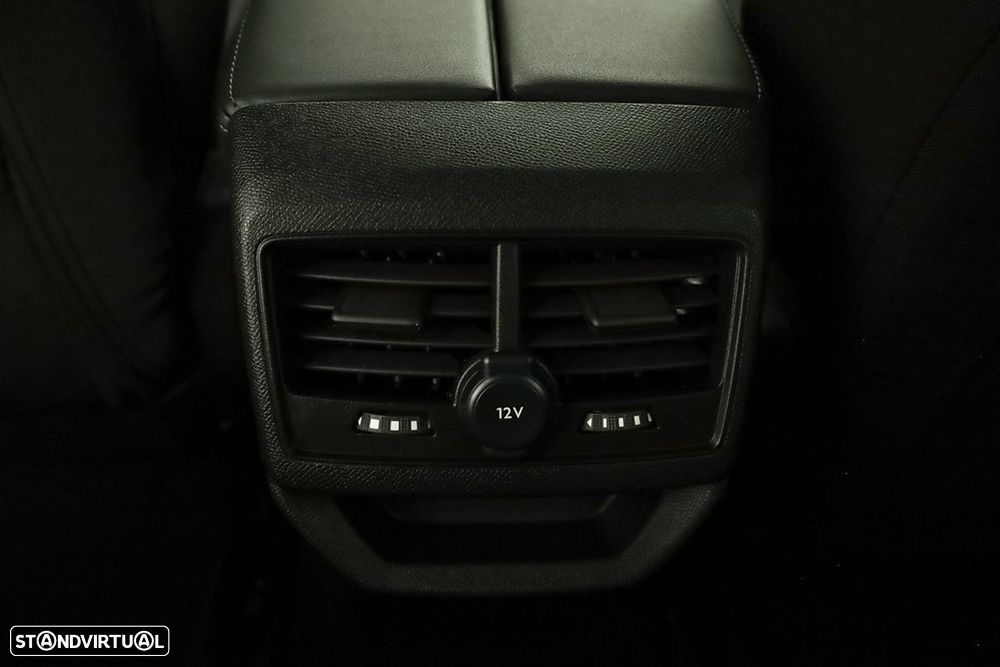 Peugeot 3008 1.6 Hybrid Allure e-EAT8 - 25