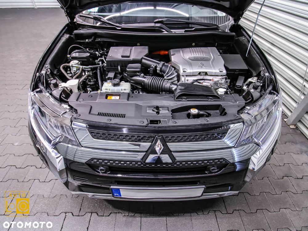 Mitsubishi Outlander PHEV Intense + - 14