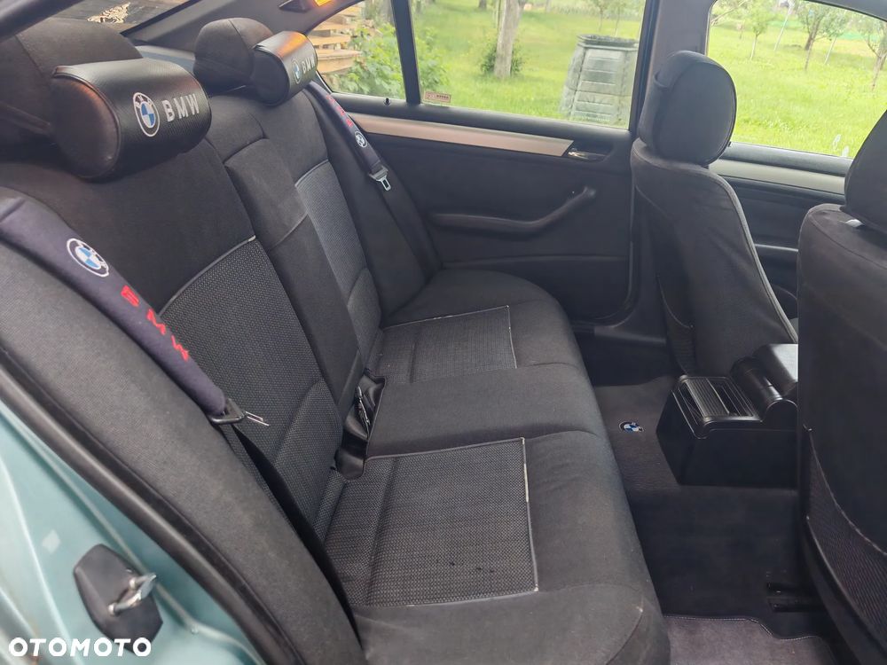 BMW Seria 3 330xd - 11