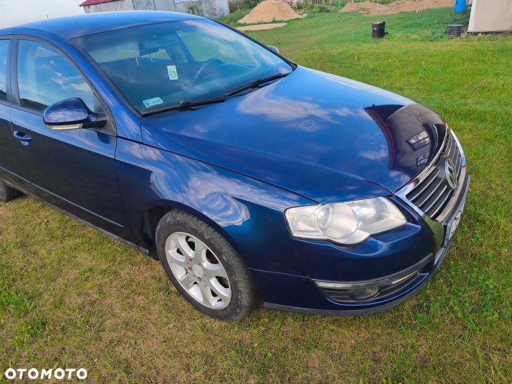 Volkswagen Passat 1.9 TDI Comfortline - 11