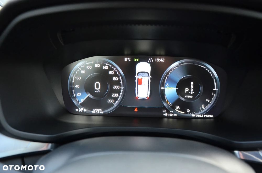 Volvo V60 T6 AWD Plug-In Hybrid Inscription Expression - 19