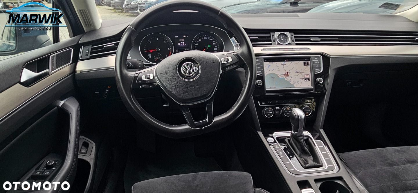 Volkswagen Passat - 29