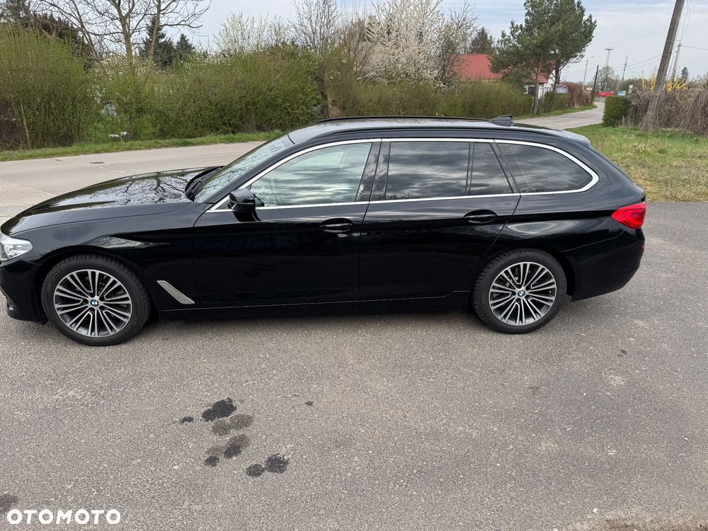 BMW Seria 5 520d Sport - 8