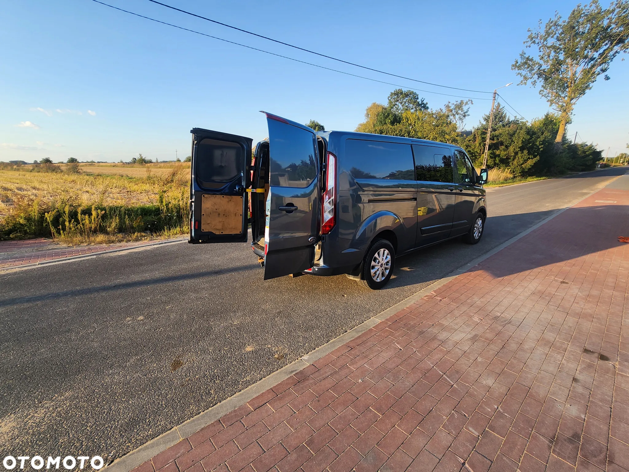 Ford Transit Custom 310 L2H1 Limited - 26