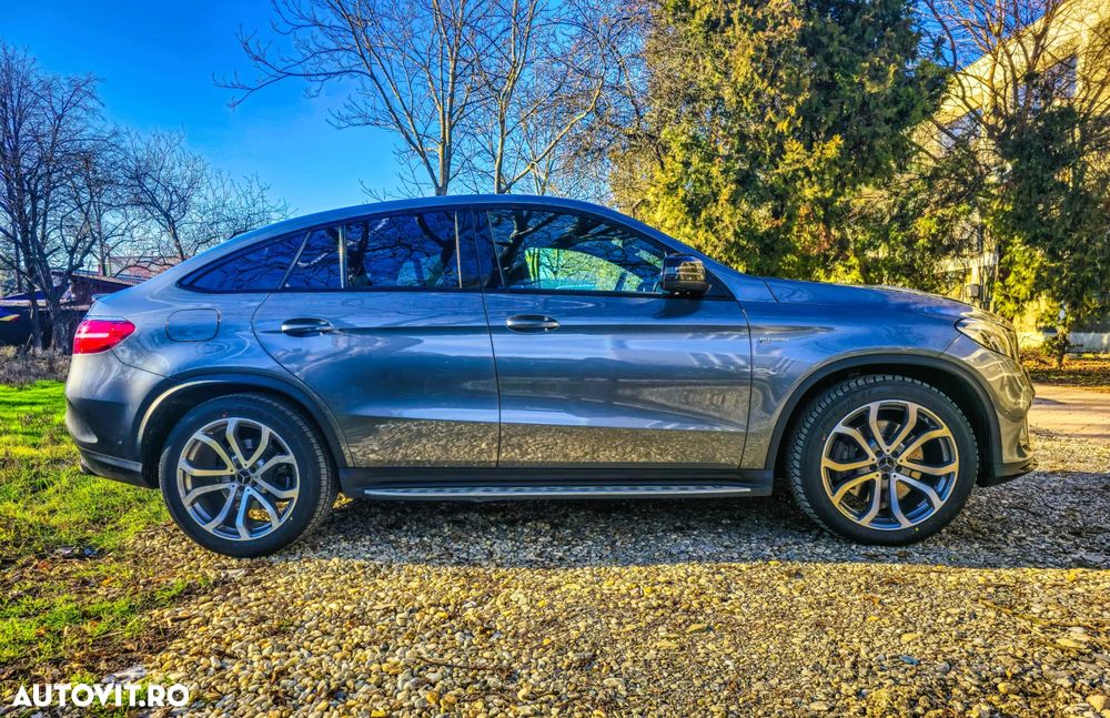 Mercedes-Benz GLE - 11