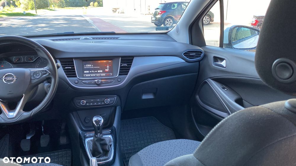 Opel Crossland X - 17