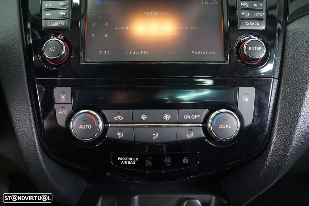 Nissan Qashqai 1.5 dCi N-Connecta Business - 29