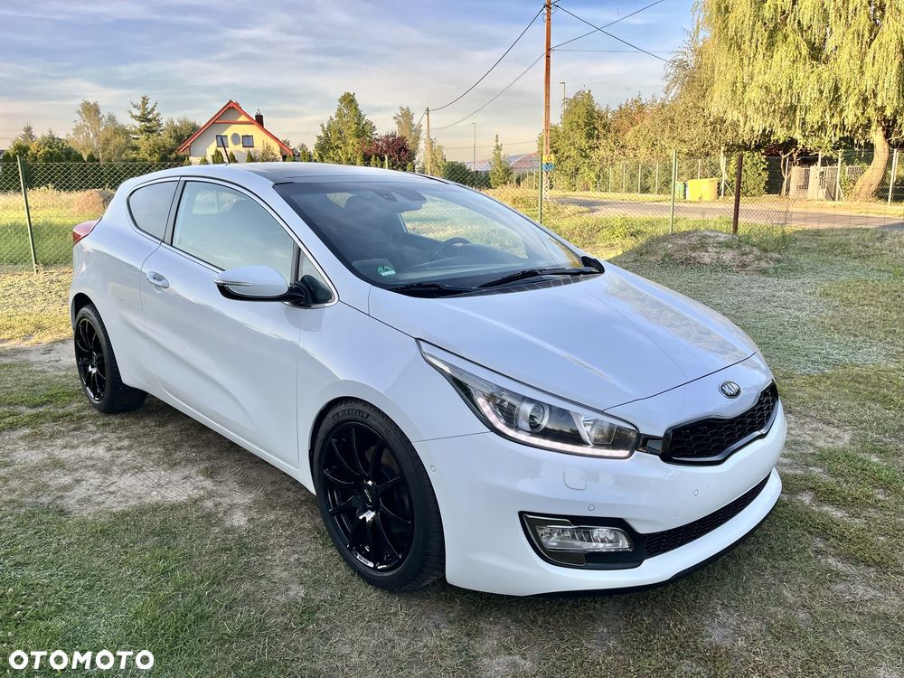 Kia ProCeed - 2
