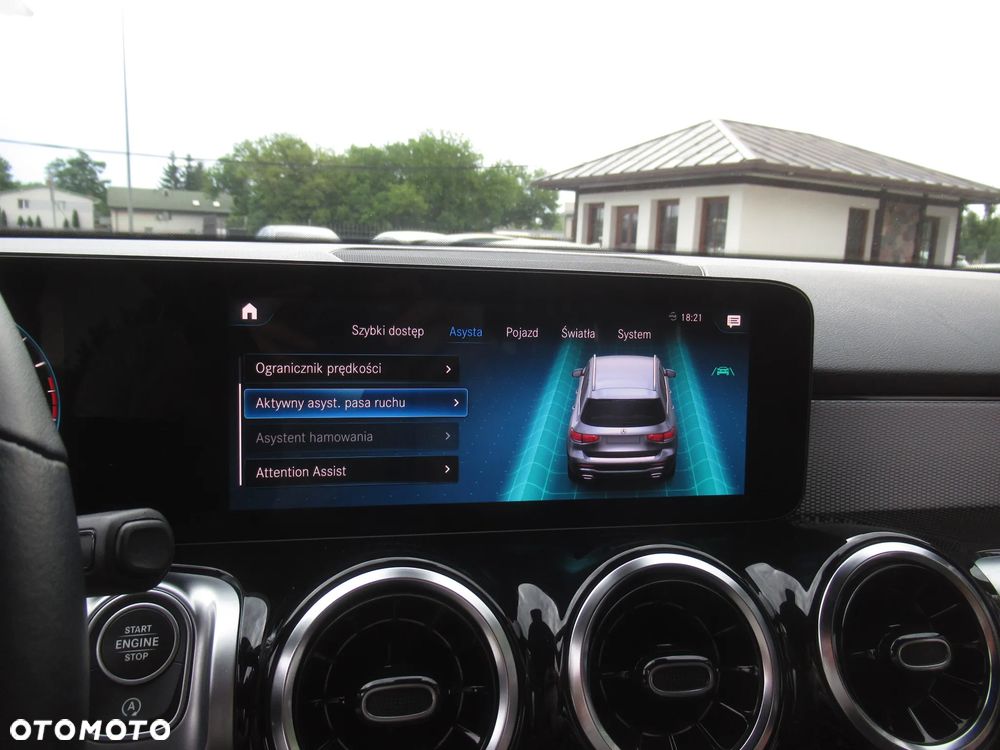 Mercedes-Benz GLB 200 7G-DCT - 20