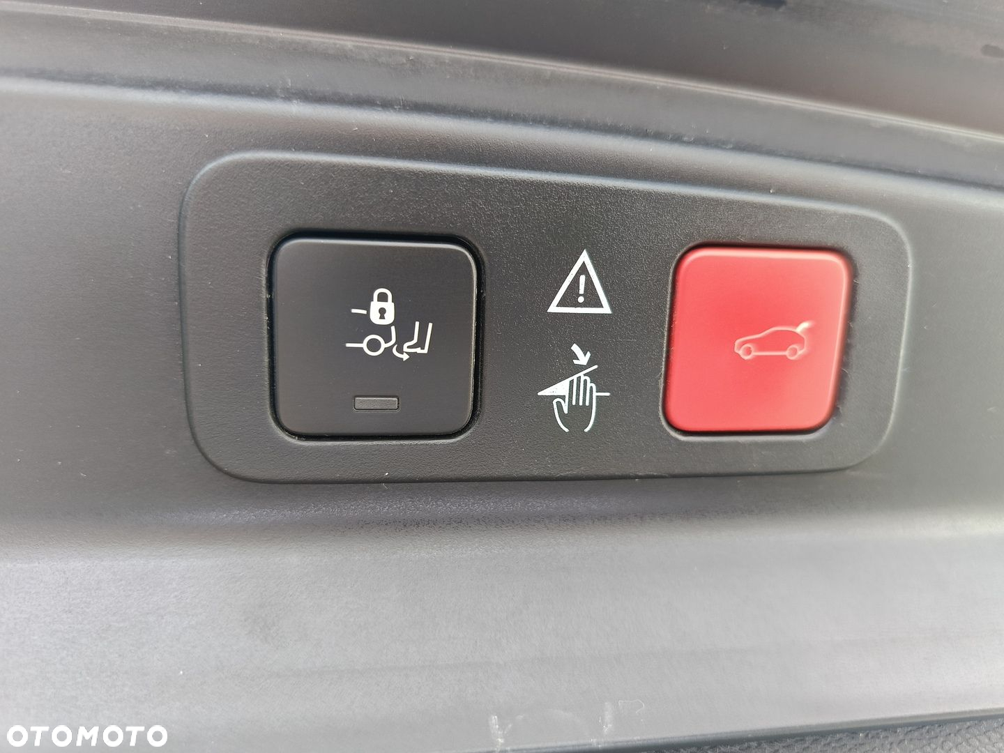 Peugeot 5008 1.6 PureTech Allure S&S EAT8 - 15