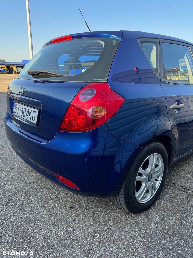 Kia Ceed 1.4 Comfort - 25