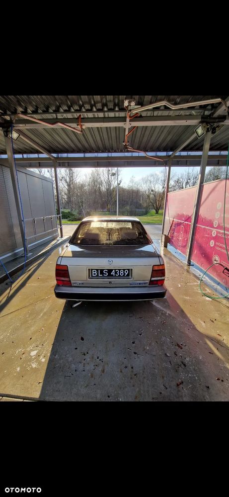 Lancia Thema 2.5 LE TDS - 6