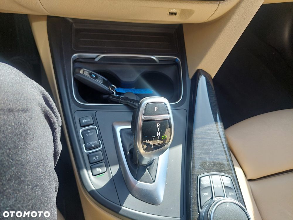 BMW Seria 3 - 12