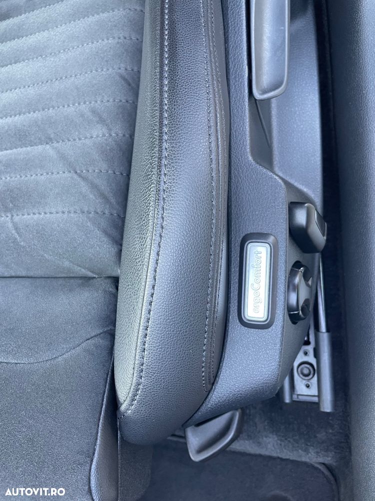 Volkswagen Passat - 22